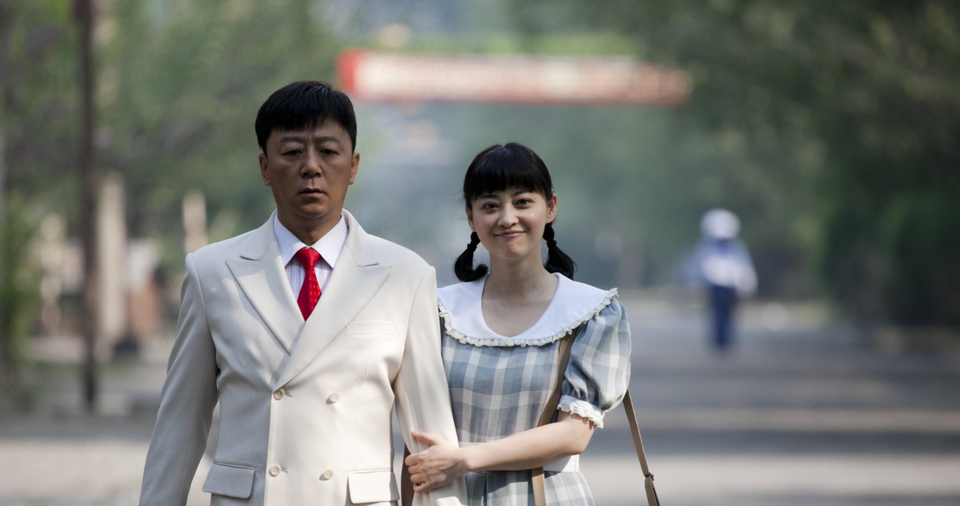 刚火就要离婚多年后两人状况天差地别k8凯发国际梅婷：花5年捧红的丈夫(图5)
