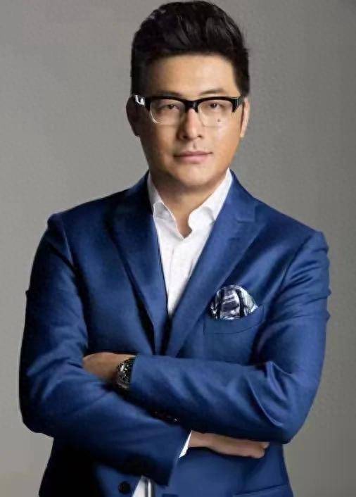 算为自己的风流付出了代价K8凯发天生赢家王岳伦总(图17)